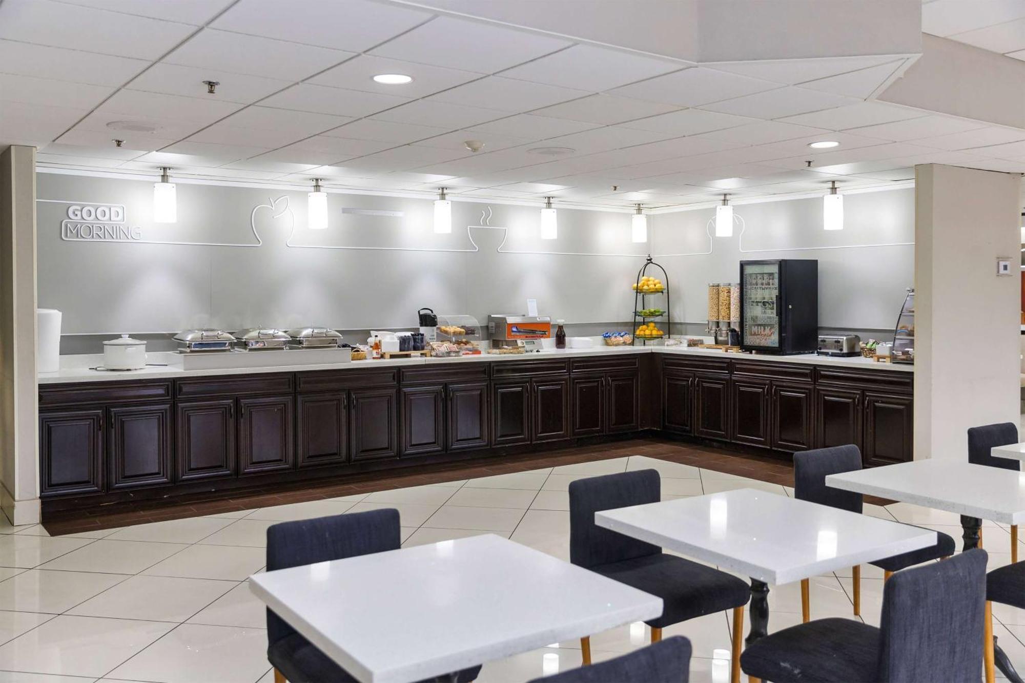 Hotel Elimwood Hotel, A Ramada By Wyndham Maryland Heights