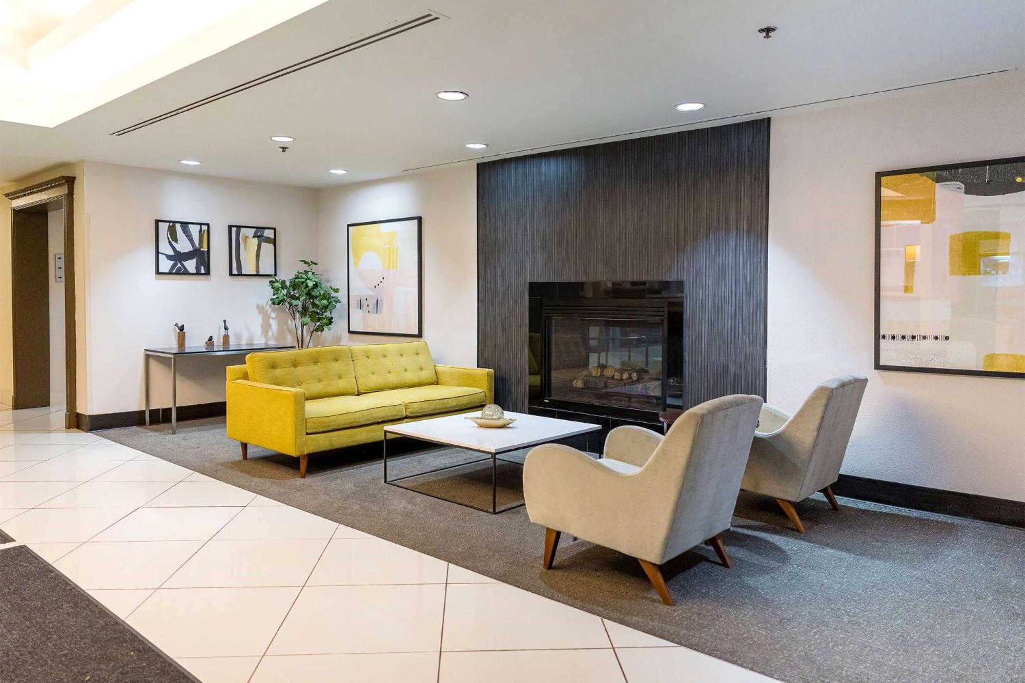 Hotel Elimwood Hotel, A Ramada By Wyndham