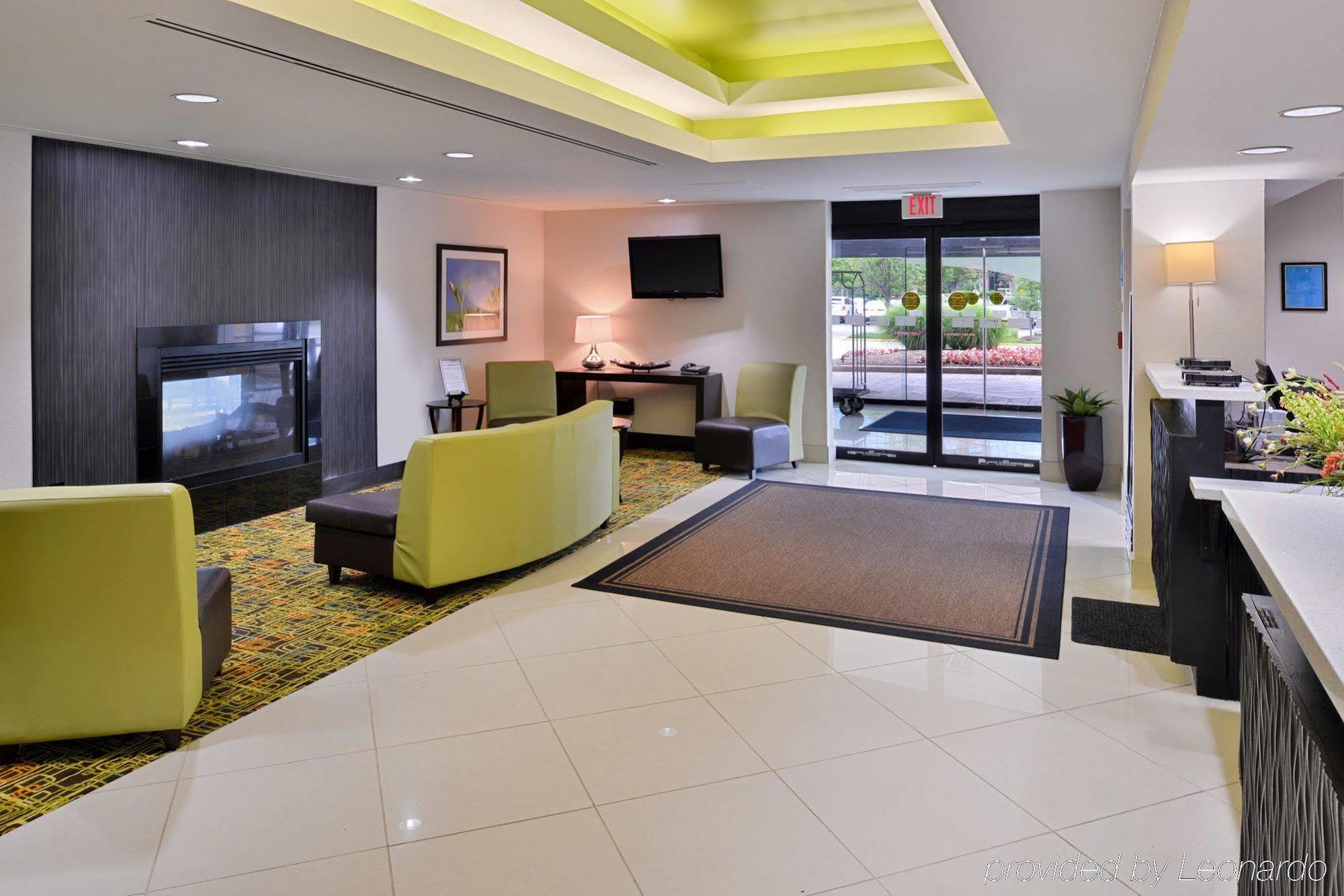 Hotel Elimwood Hotel, A Ramada By Wyndham 2*