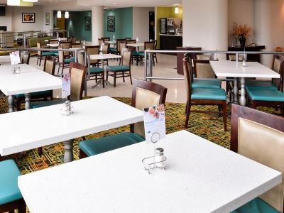Hotel Elimwood Hotel, A Ramada By Wyndham Maryland Heights